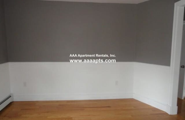 43 Autumn St. Gallery 4