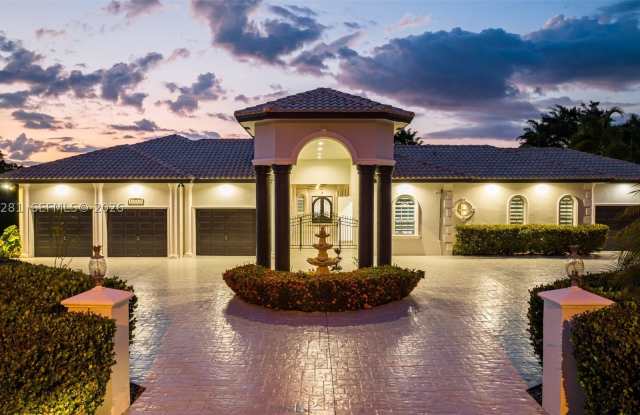 13751 Pine Meadow Ct photos photos