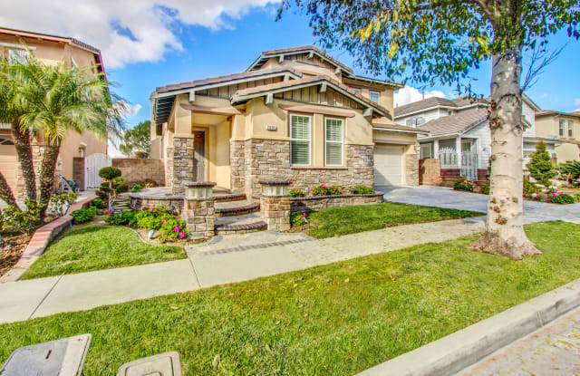 2835 Hawks Pointe Dr - 2835 Hawks Pointe Dr, Fullerton, CA 92833