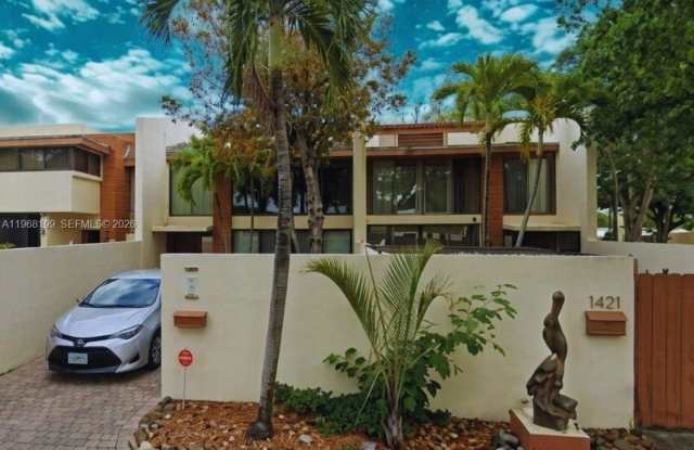 7825 SW 103rd Pl photos photos