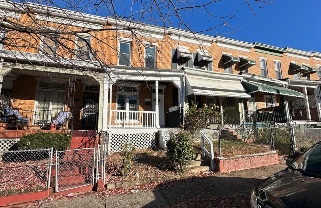 2712 Baker St photos photos