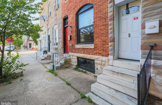 27 S EAST Avenue N Gallery 1