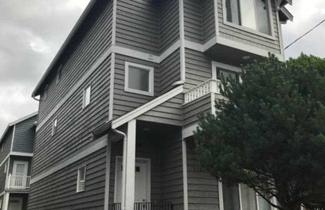 12326 14th Ave NE #A - 12326 14th Avenue Northeast, Seattle, WA 98125