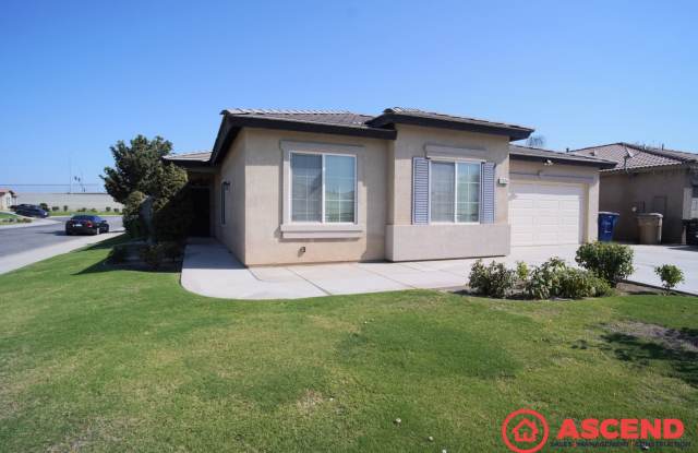 Lovely 5 Bedroom Home Near 99 Fwy! photos photos