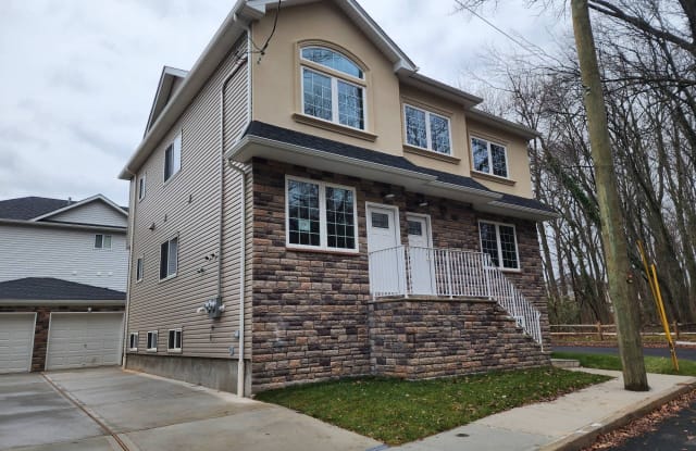 78 Holten Avenue - 78 Holten Avenue, Staten Island, NY 10312