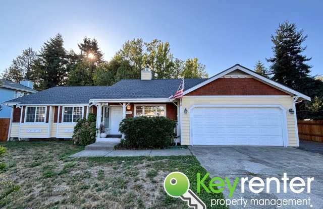 Beautiful 3 Bedroom Tacoma Craftsman Rental Home with Large Yard - 10202 East F Street, Midland, WA 98445 Beautiful 3 Bedroom Tacoma Craftsman Rental Home with Large Yard - 10202 East F Street, Midland, WA 98445
