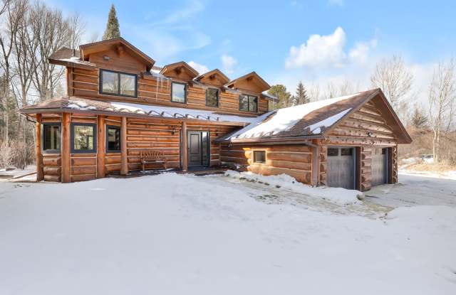 Luxury 3 bedoom/3 bathroom Home w/ Hot Tub photos photos