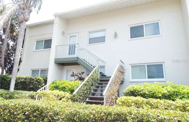 7165 GULF OF MEXICO DRIVE Gallery 2