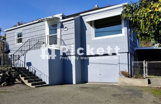 2712 East 16th Street - 2712 East 16th Street, Bremerton, WA 98310