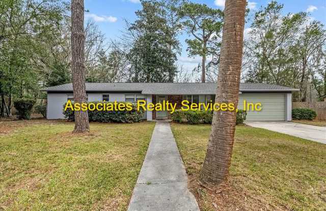 Suburban Heights-4 bedroom/ 2 bath photos photos