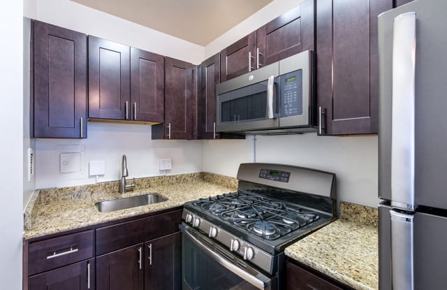 The 925 Apartments Gallery 4