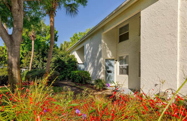 4229 LA PALMA Court Gallery 1