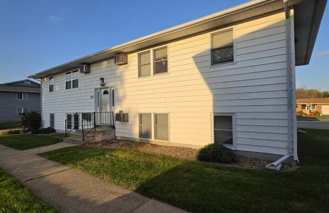 401 3rd Ave SW #3 Gallery 1