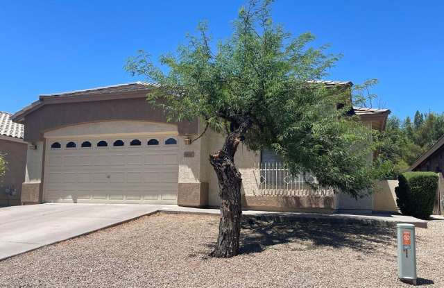 844 South Roca Court Gallery 1
