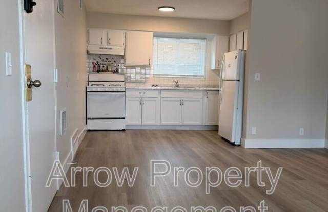 5702 S 13-4 photos photos