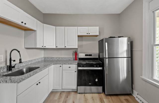 Beautiful 2 bedroom home in Homestead available August 1! photos photos