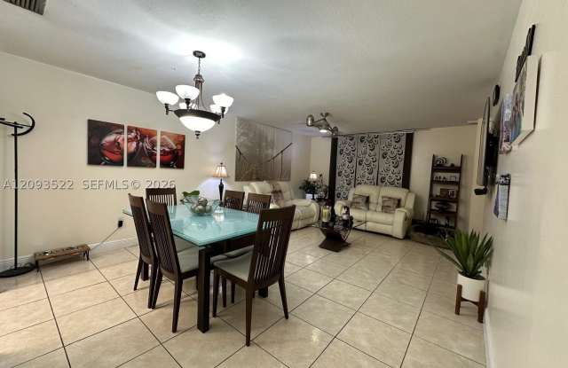 19571 NW 55th Cir Pl Gallery 4