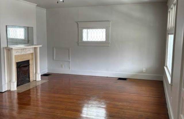 235 N 10th St Gallery 3