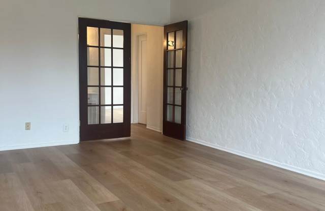 Mansfield Apartments photos photos