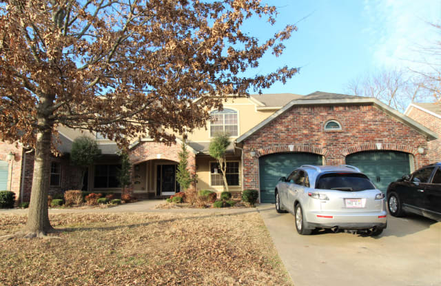 2556 East Turtle Creek Drive Gallery 2