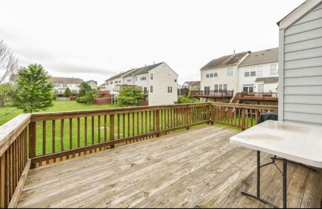 22542 Maison Carree Square photos photos