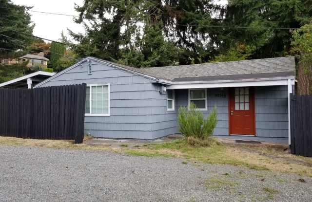 Charming Kenmore Cottage Three Blocks from Lake Washington - 18124 62nd Avenue Northeast, Kenmore, WA 98028