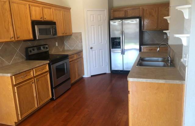 501 Tundra Dr Gallery 4