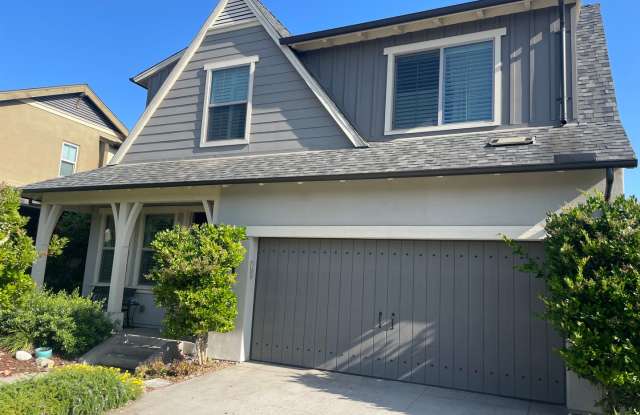 Hard to Find -UCI Campus! 4 bed/3 Full Bath Home - One Year Lease photos photos