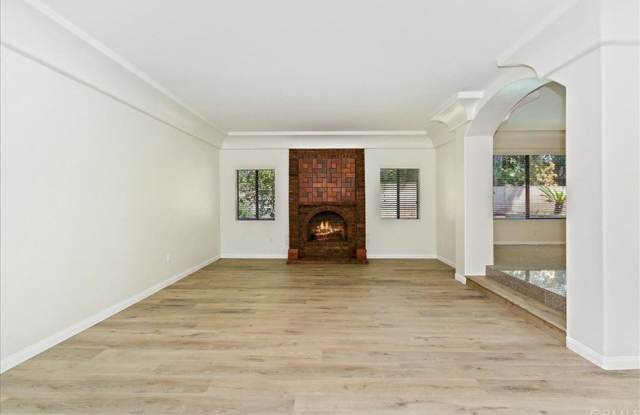159 E Winnie Way Gallery 4