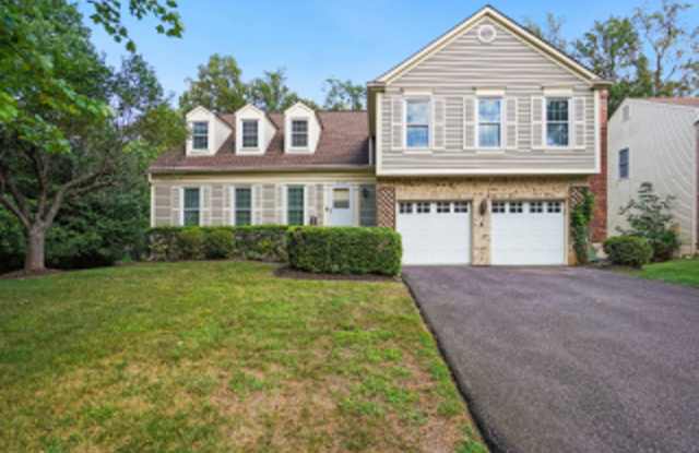 ELEGANT 4 BEDROOM 3.5 BATHROOM HOME IN THE BROOKVILLE KNOLLS COMMUNITY IN OLNEY IS IMMEDIATELY AVAILABLE! photos photos