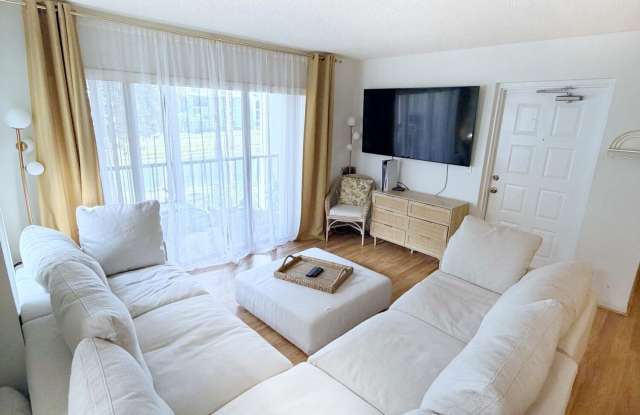 1014 Green Pine Boulevard unit: B2 photos photos