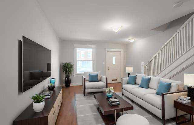 1008 Lamont St NW Gallery 2