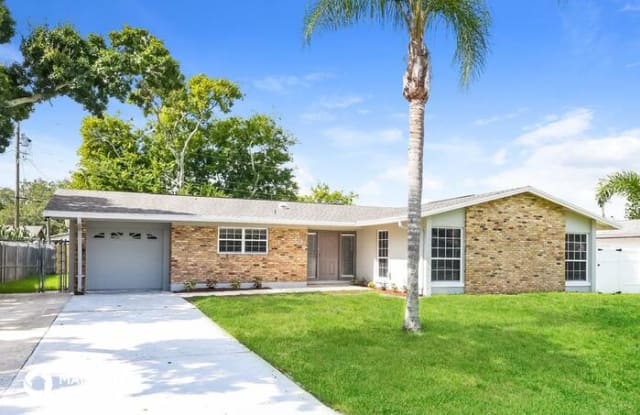 832 Orwell Avenue - 832 Orwell Avenue, Sky Lake, FL 32809