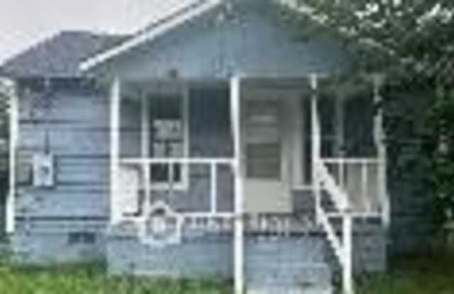 616 Goldsboro Avenue photos photos