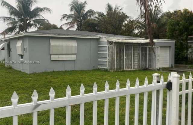 1070 NW 147th St photos photos