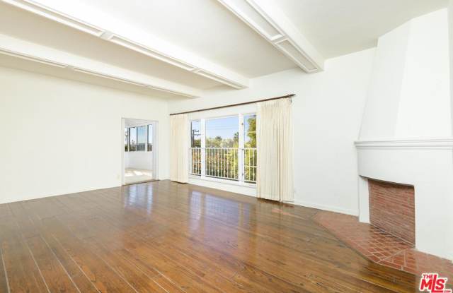 920 BERKELEY Street Gallery 2