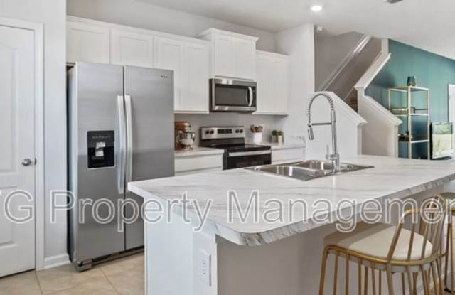 8245 Watercourse Way Gallery 1