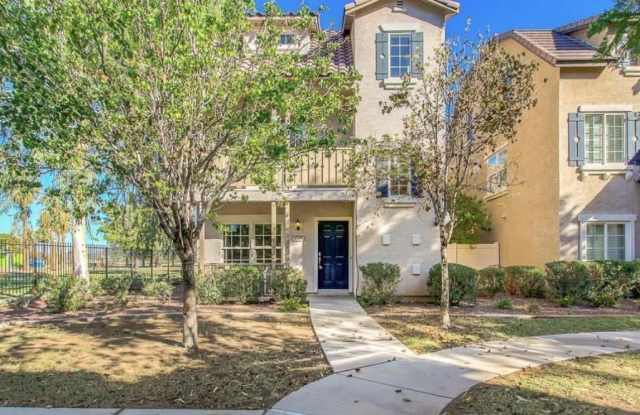 5706 S 21ST Place - 5706 South 21st Place, Phoenix, AZ 85040