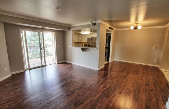 3 bed 2 bath 2nd story Littleton Condo Gallery 3