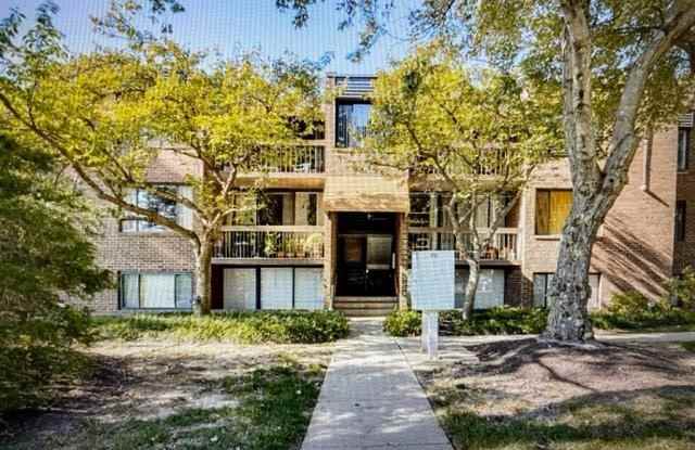 8705 HAYSHED Lane unit: 33 photos photos