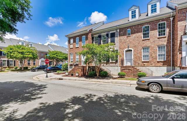 110 Dime Lane Gallery 1