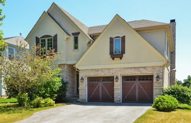 123 Maple Avenue - 123 Maple Avenue, Wilmette, IL 60091