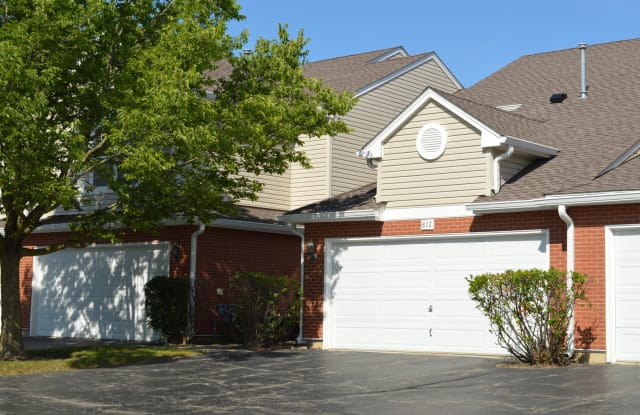 812 OLD CHECKER Road - 812 Old Checker Road, Buffalo Grove, IL 60089