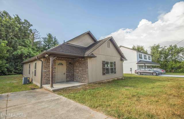 2126 Brooks Ave photos photos