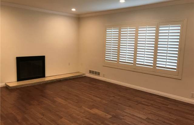 305 E Hellman Avenue Gallery 2
