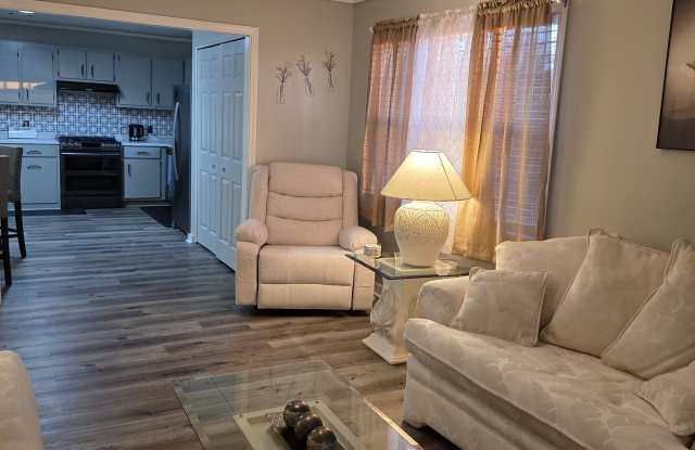 1555 Lyons Center Road photos photos