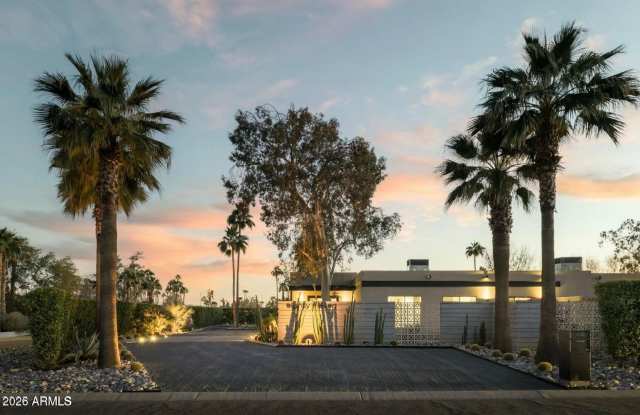 8011 E Larkspur Drive Gallery 3