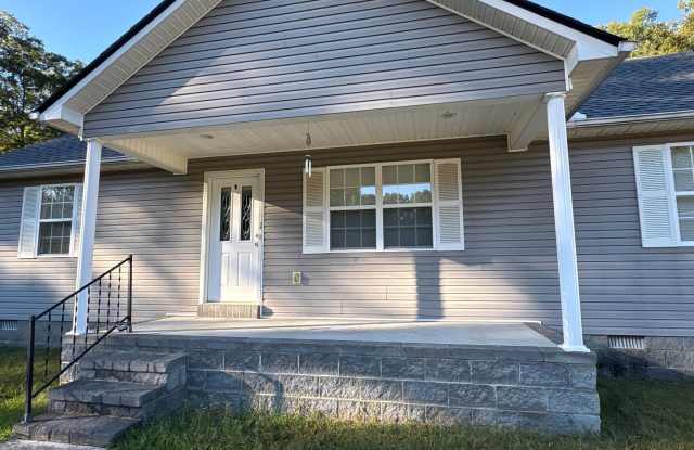 3 Bedroom Home in Convenient Manchester Location... Gallery 3