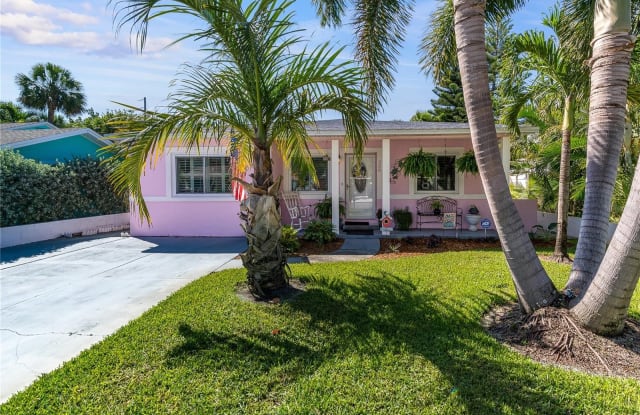 528 77TH AVENUE - 528 77th Avenue, St. Pete Beach, FL 33706