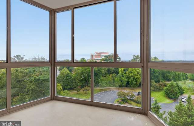 19365 CYPRESS RIDGE Terrace Gallery 3